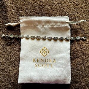 Kendra Scott silver bracelet with Grayson silver stones. New